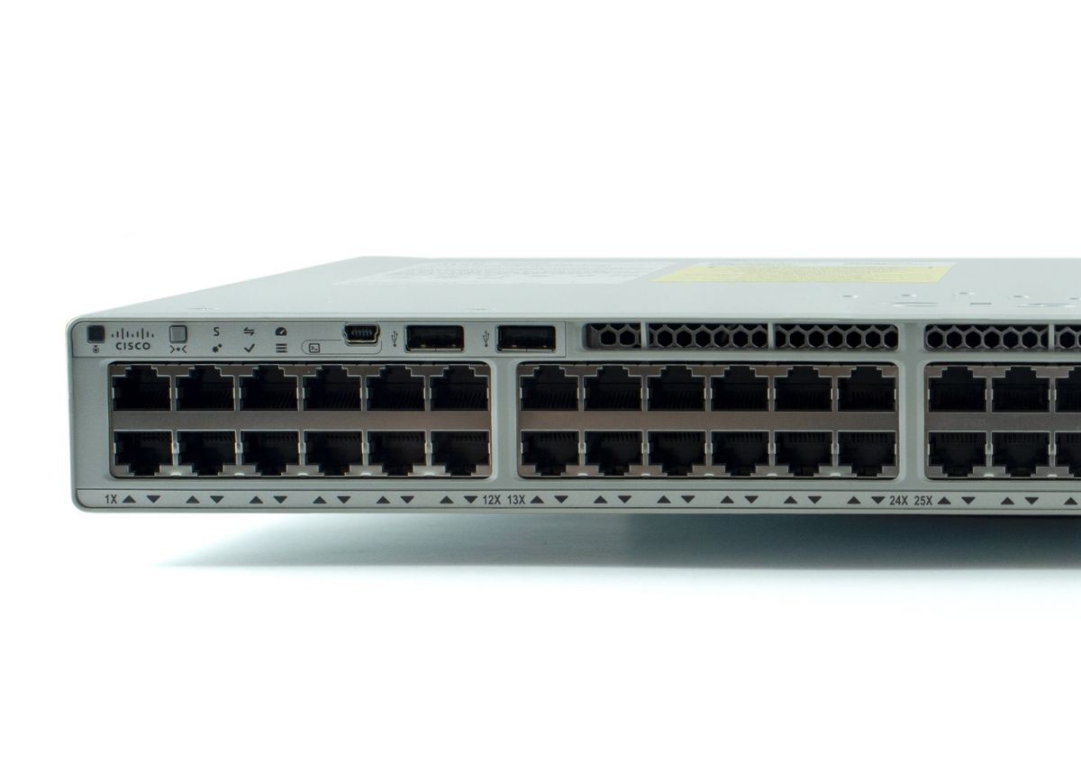 Cisco C9200L-48T-4X-E фото 3