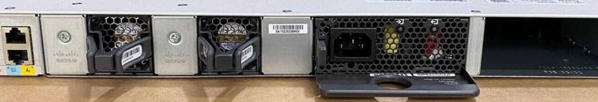 Cisco C9200-48T-E фото 4