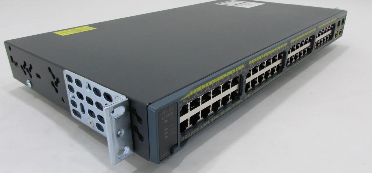 Cisco WS-C2960R+48TC-S фото 2